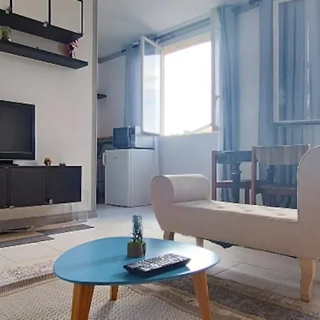 Calm & New_epinay-le Bourget Apartamento *